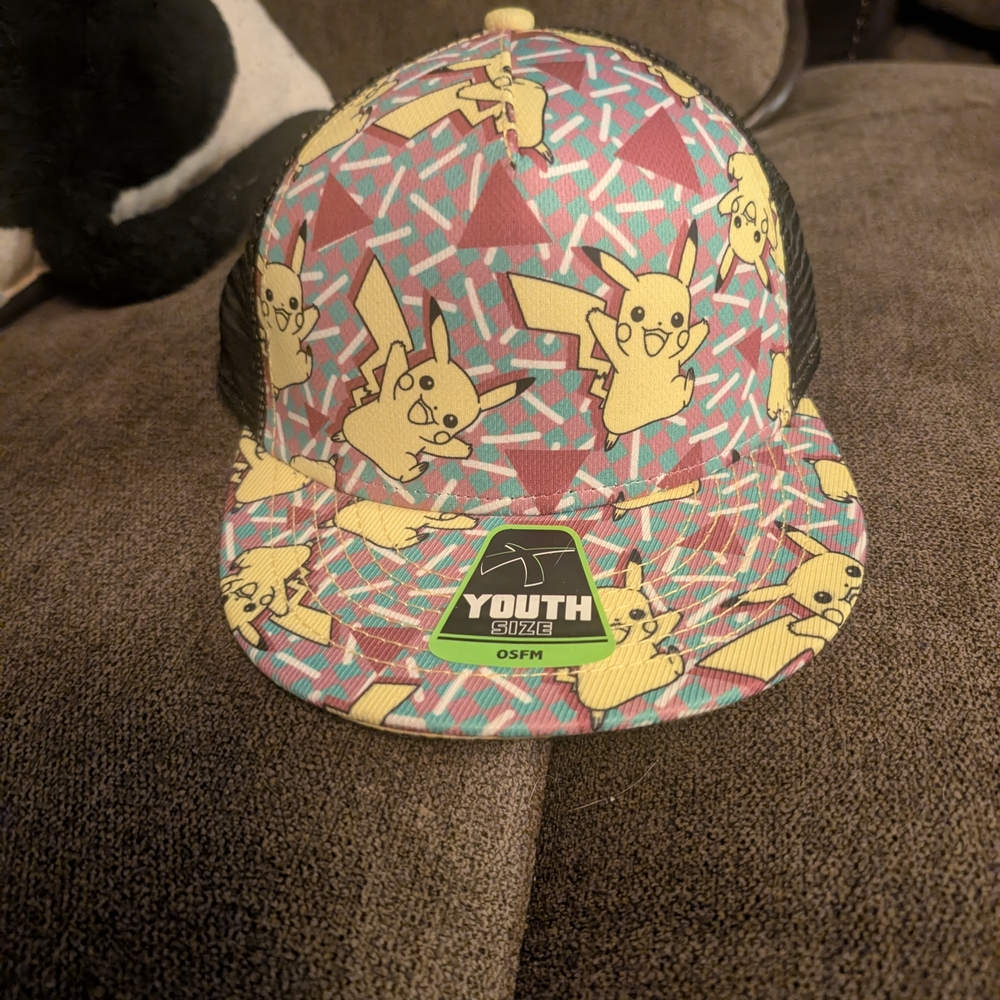 Bioworld Pokémon Yellow and Black Cap